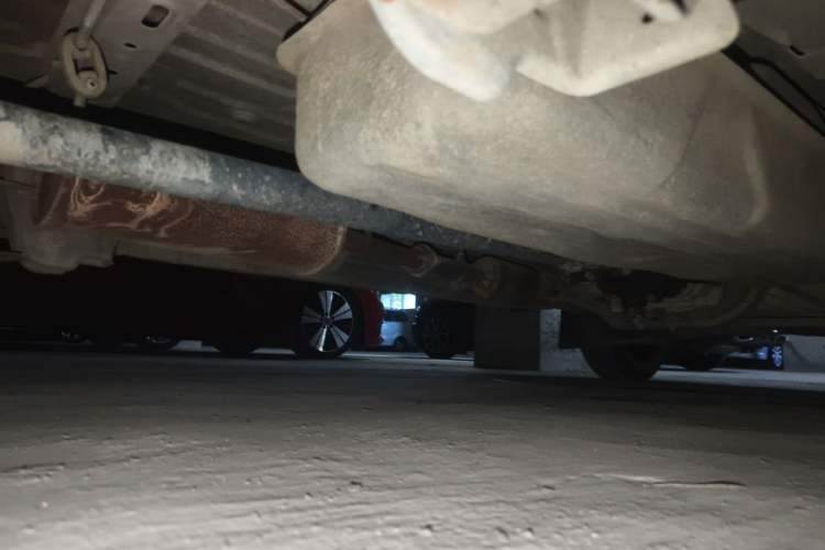 Used Dongfeng Xiaokang V29 2012 1.4L Luxury Version DK13-06 Chassis Rear Right
