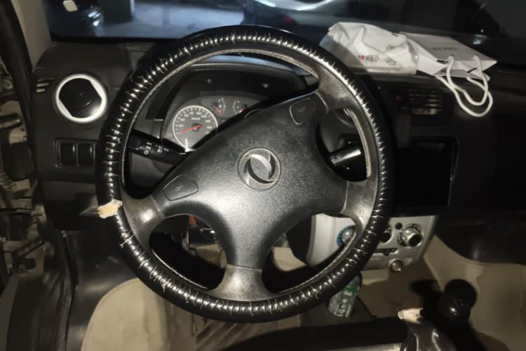 Used Dongfeng Xiaokang V29 2012 1.4L Luxury Version DK13-06 Steering Wheel
