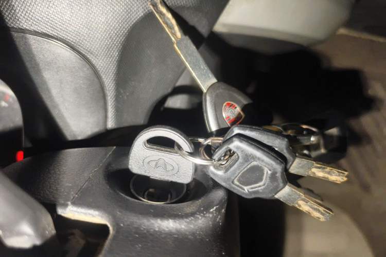 Used Dongfeng Xiaokang V29 2012 1.4L Luxury Version DK13-06 Vehicle Key