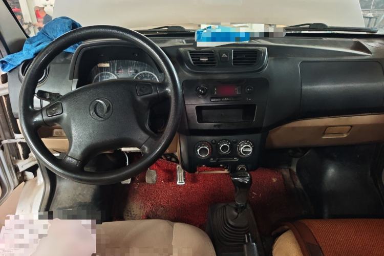 Used Dongfeng Xiaokang V29 2012 1.2L Standard Version Center Console