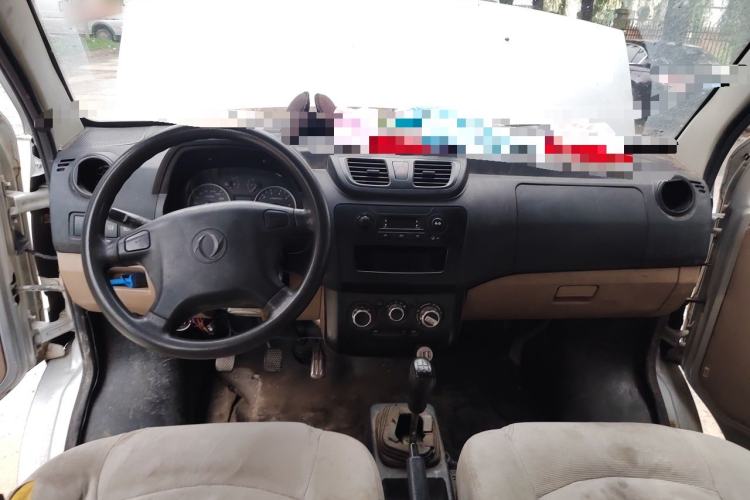 Used Dongfeng Xiaokang V29 2012 1.2L Standard Version Center Console