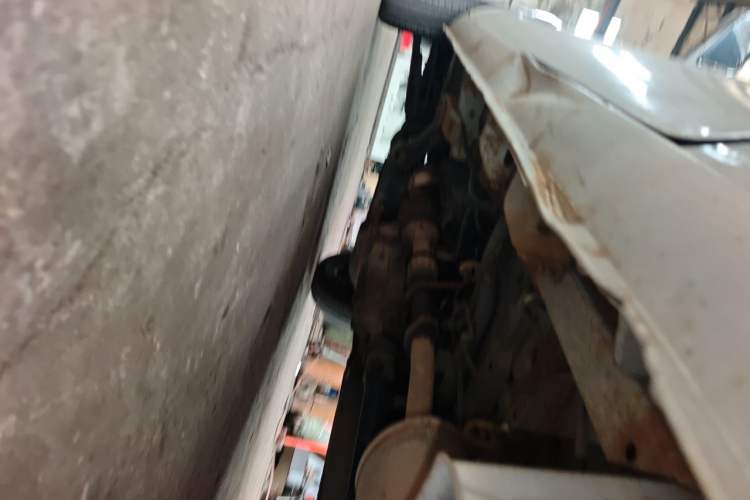 Used Dongfeng Xiaokang V29 2012 1.2L Standard Version Chassis Rear Left