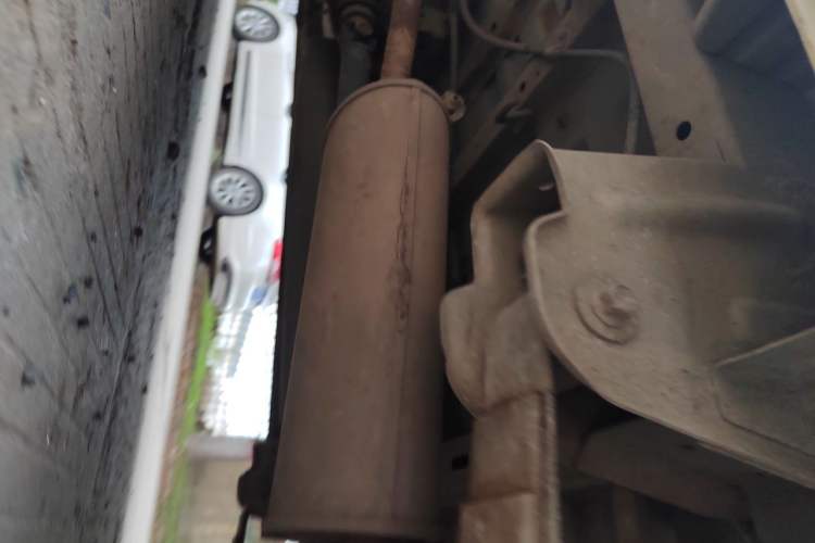 Used Dongfeng Xiaokang V29 2012 1.2L Standard Version Chassis Rear Left
