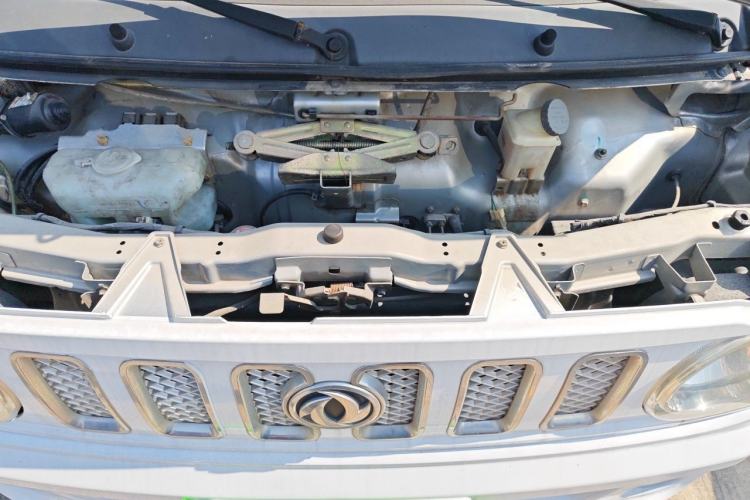 Used Dongfeng Xiaokang V29 2012 1.2L Standard Version Engine Bay