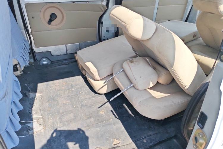Used Dongfeng Xiaokang V29 2012 1.2L Standard Version Left Rear Seat