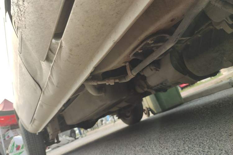 Used Dongfeng Xiaokang V29 2012 1.2L Standard Version Chassis Front Right