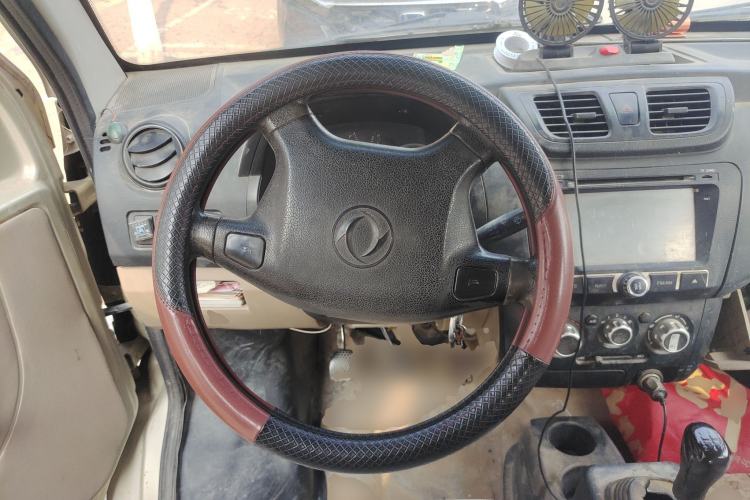 Used Dongfeng Xiaokang V29 2012 1.2L Standard Version Steering Wheel