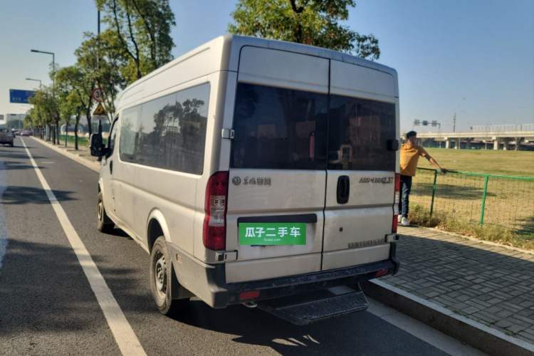 Used Dongfeng Yufeng 2020 2.3T Economy Logistics Vehicle Long Wheelbase Mid-Roof Design 5-9 Seater WP2.3 Rear Left 45 Deg