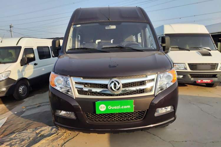Used Dongfeng Yufeng 2021 2.4T Rear-Drive Logistics Vehicle High-Roof Design Rear Dual Tires 6–9 Seats China VI Emission Standard Model YCY24140-60 Exterior 1