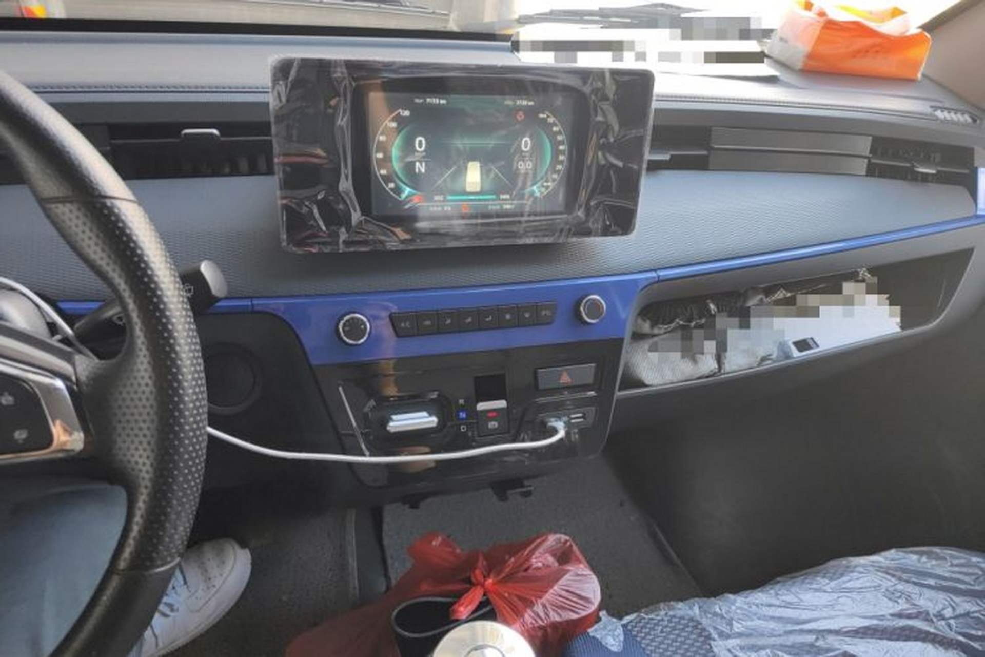 Used Dongfeng Yufeng EM27 2024 EM27L Eves Power 41.86 kWh Audio And AC Panel