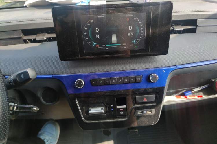 Used Dongfeng Yufeng EM27 2024 EM27L Henan Lidong 41.472 kWh Audio And AC Panel