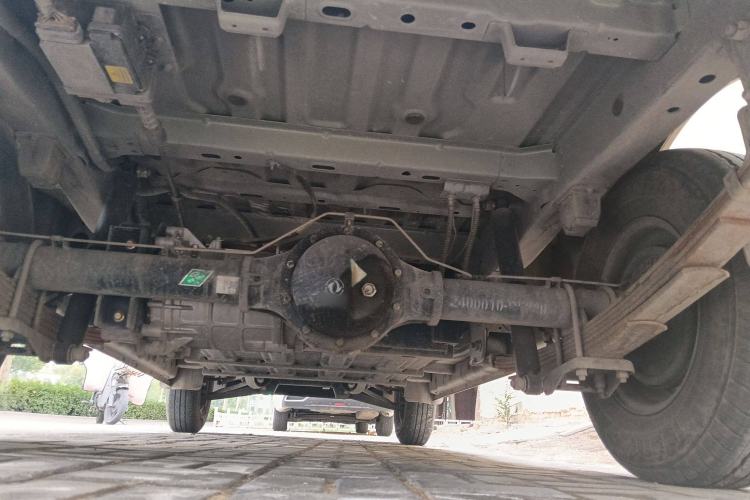 Used Dongfeng Yufeng EM27 2024 EM27 CATL 38.64 kWh Chassis Rear