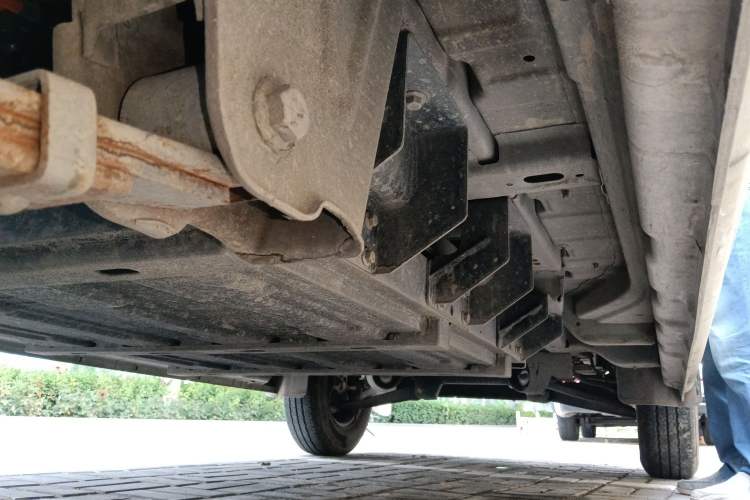 Used Dongfeng Yufeng EM27 2024 EM27 CATL 38.64 kWh Chassis Rear Right