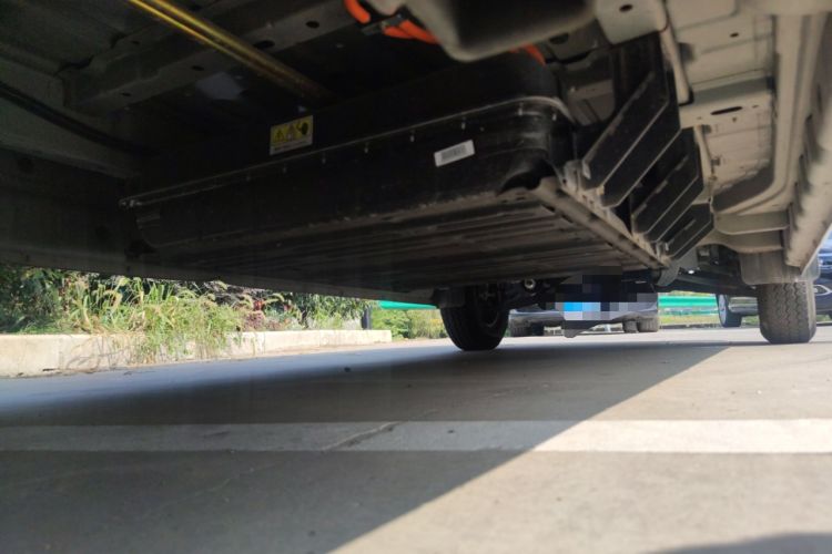 Used Dongfeng Yufeng EM27 2024 EM27L Henan Lidong 41.472 kWh Chassis Rear Right
