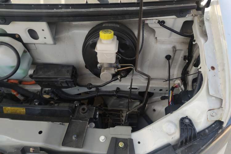 Used Dongfeng Yufeng EM27 2024 EM27L Henan Lidong 41.472 kWh Engine Bay Left