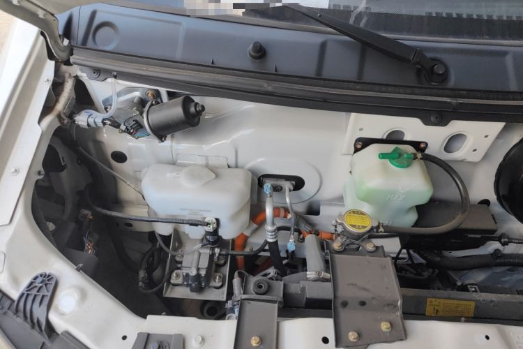 Used Dongfeng Yufeng EM27 2024 EM27L Eves Power 41.86 kWh Engine Bay Right