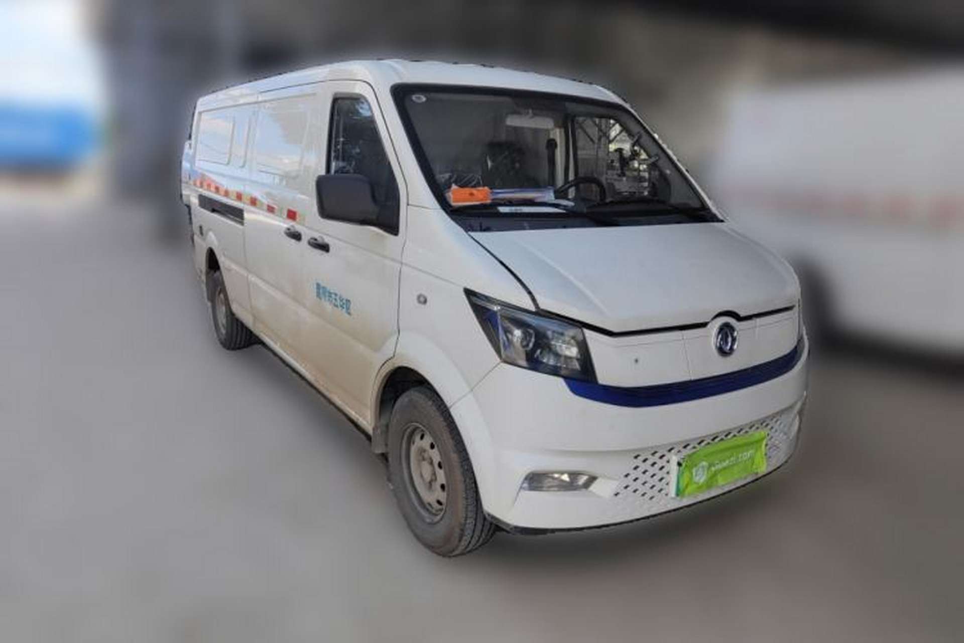 Used Dongfeng Yufeng EM27 2024 EM27L Eves Power 41.86 kWh Front Right 45 Deg