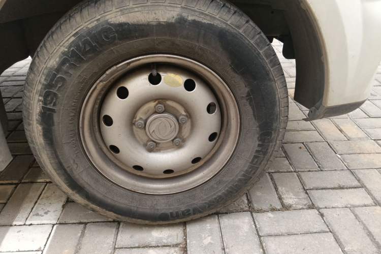 Used Dongfeng Yufeng EM27 2024 EM27 CATL 38.64 kWh Right Front Wheel Hub