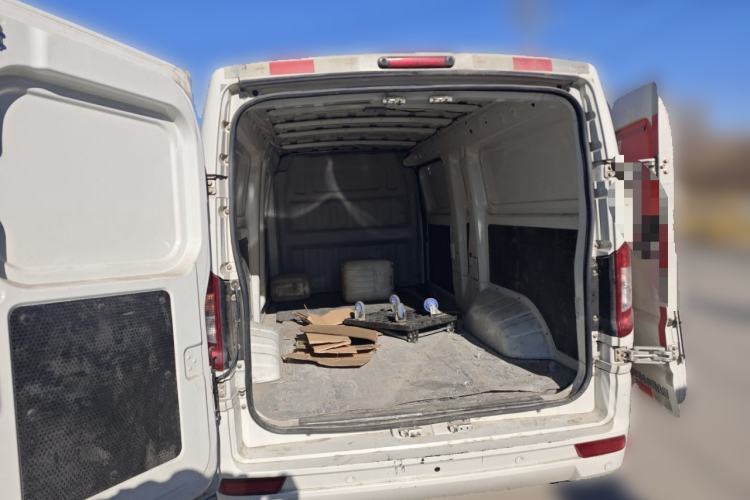 Used Dongfeng Yufeng EM27 2024 EM27L Eves Power 41.86 kWh Trunk