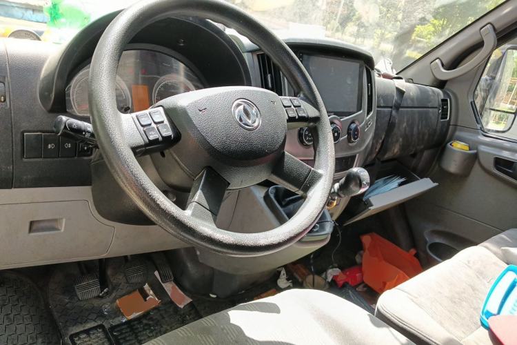 Used Dongfeng Yufeng EM27  Center Console
