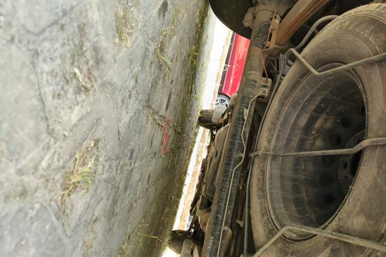 Used Dongfeng Yufeng EM27  Chassis Rear