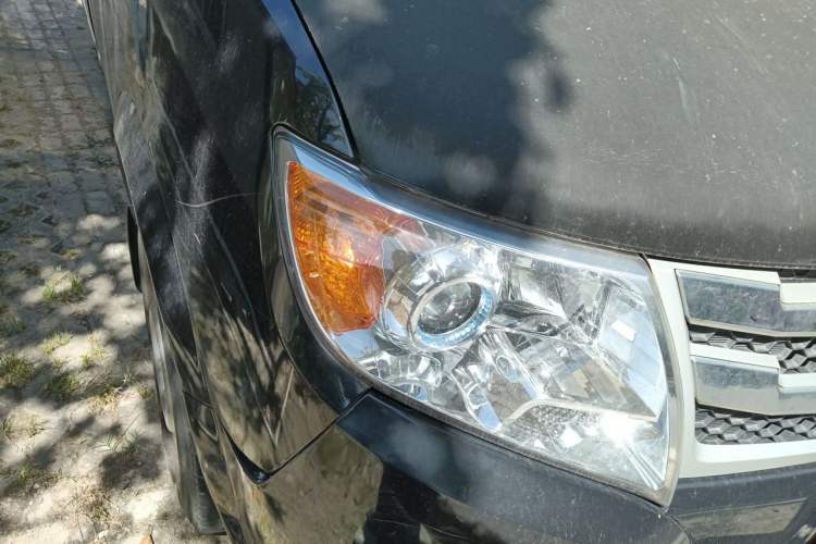 Used Dongfeng Yufeng EM27  Right Front Headlight