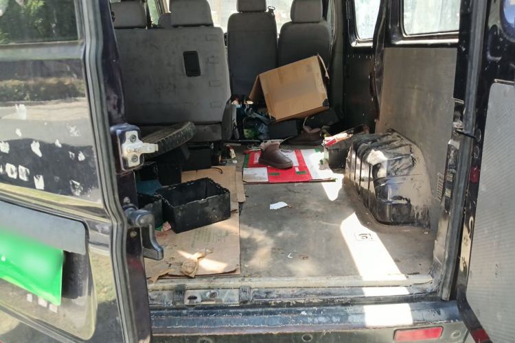 Used Dongfeng Yufeng EM27  Trunk