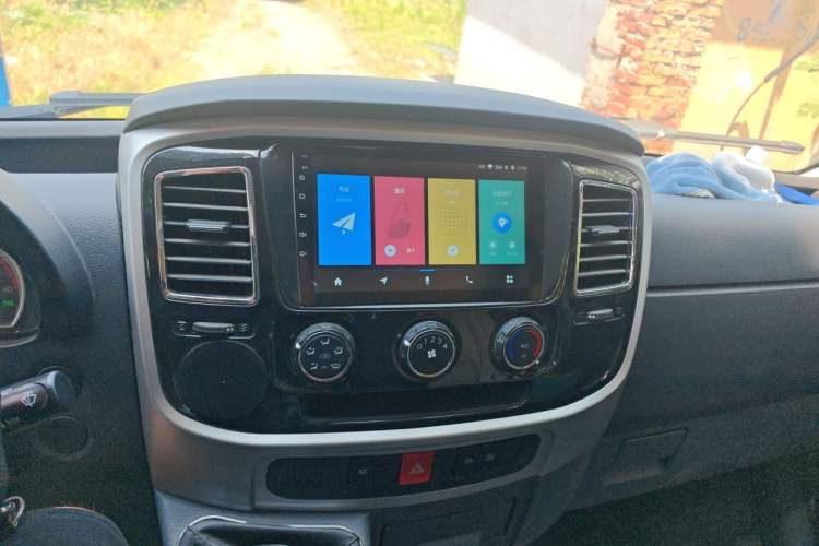 Used Dongfeng Yufeng EM27  Audio And AC Panel