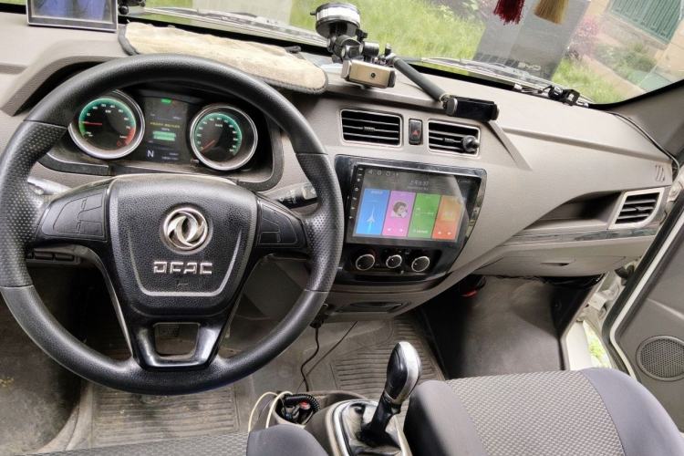 Used Dongfeng Yufeng EM27  Center Console