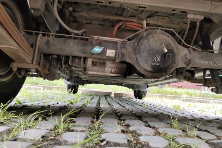 Used Dongfeng Yufeng EM27  Chassis Rear