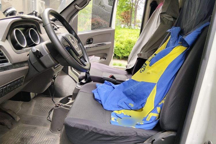 Used Dongfeng Yufeng EM27  Left Front Seat