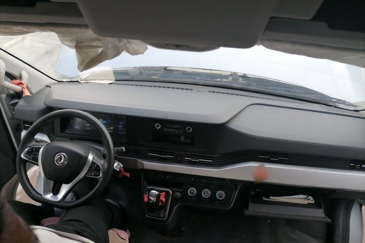 Used Dongfeng Yufeng EM27  Center Console