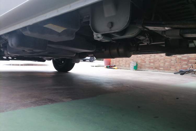 Used Dongfeng Yufeng EM27  Chassis Rear Left