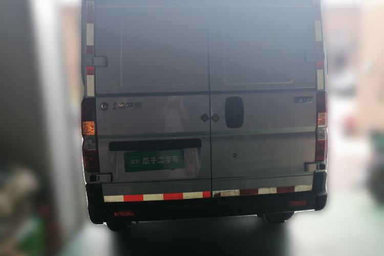 Used Dongfeng Yufeng EM27  Rear