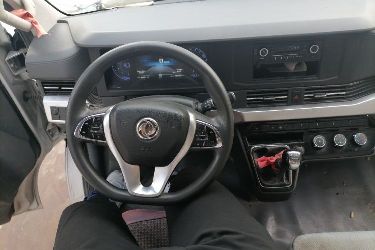 Used Dongfeng Yufeng EM27  Steering Wheel