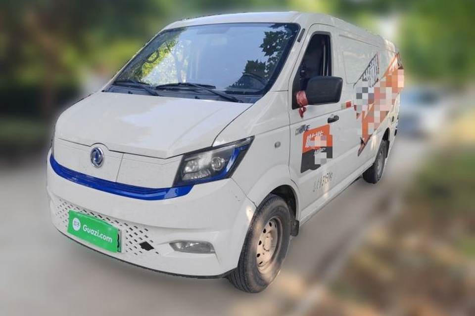 Dongfeng Yufeng EM27 2024
