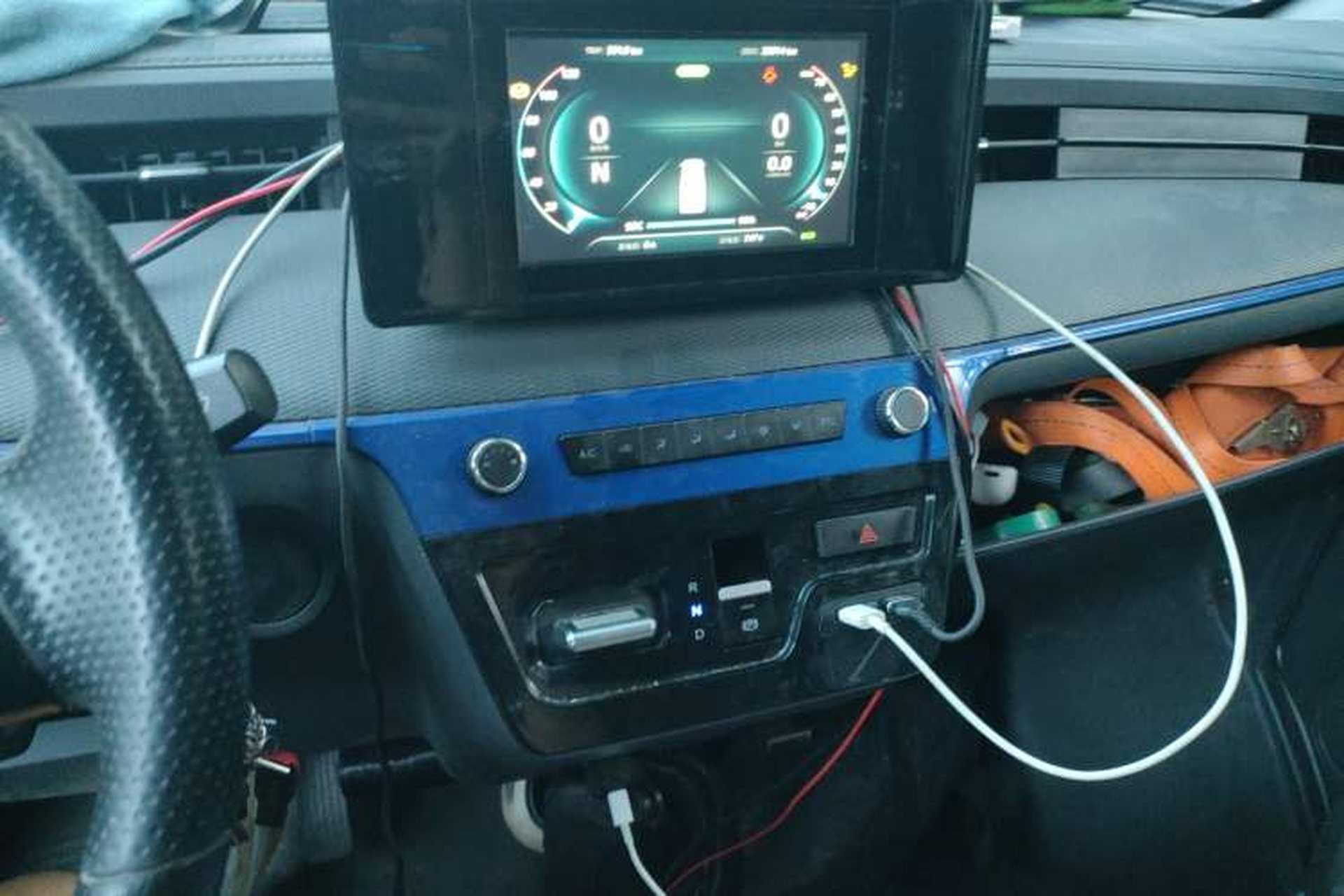 Used Dongfeng Yufeng EM27 2024 EM27L Eves Power 41.86 kWh Audio And AC Panel