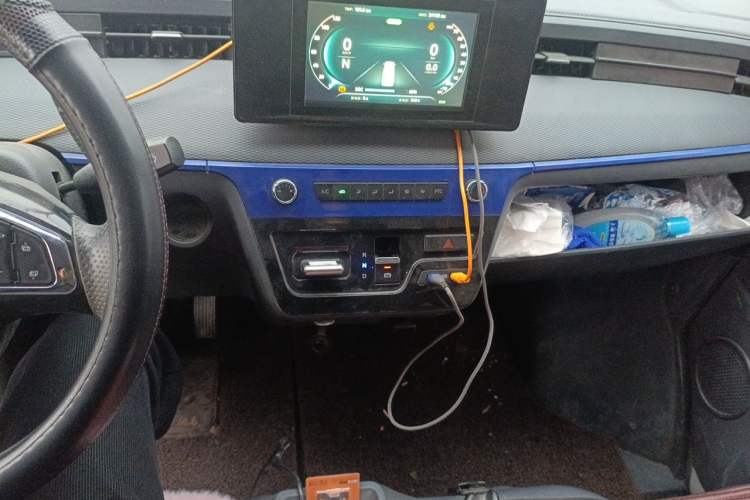 Used Dongfeng Yufeng EM27 2024 EM27L Eves Power 41.86 kWh Audio And AC Panel