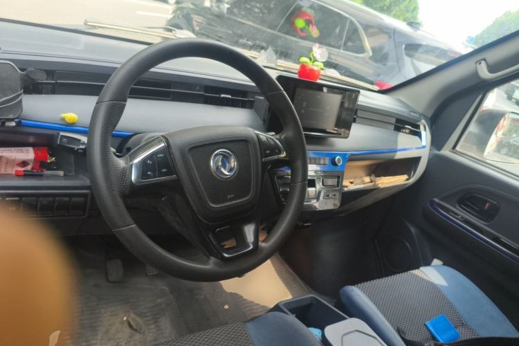 Used Dongfeng Yufeng EM27 2024 EM27L Eves Power 41.86 kWh Center Console