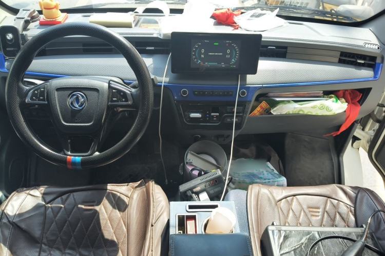 Used Dongfeng Yufeng EM27 2024 EM27 EVE Energy 41.86 kWh Center Console