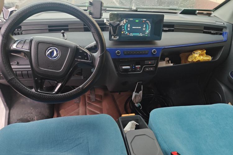 Used Dongfeng Yufeng EM27 2024 EM27L Eves Power 41.86 kWh Center Console
