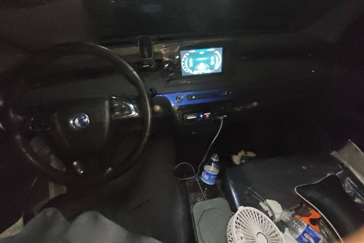 Used Dongfeng Yufeng EM27 2024 EM27L BYD CATL 41.86 kWh Center Console
