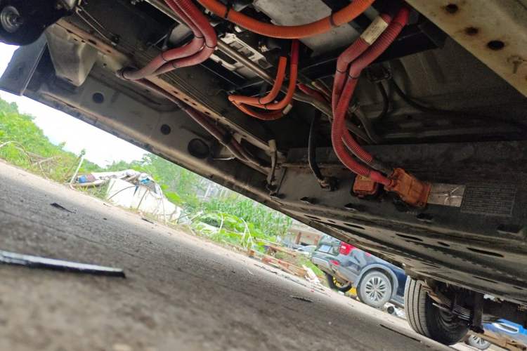 Used Dongfeng Yufeng EM27 2024 EM27 Henan Lithium Power 41.472 kWh Chassis Front Left