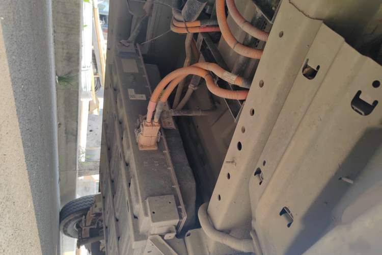 Used Dongfeng Yufeng EM27 2024 EM27L Eves Power 41.86 kWh Chassis Front Left