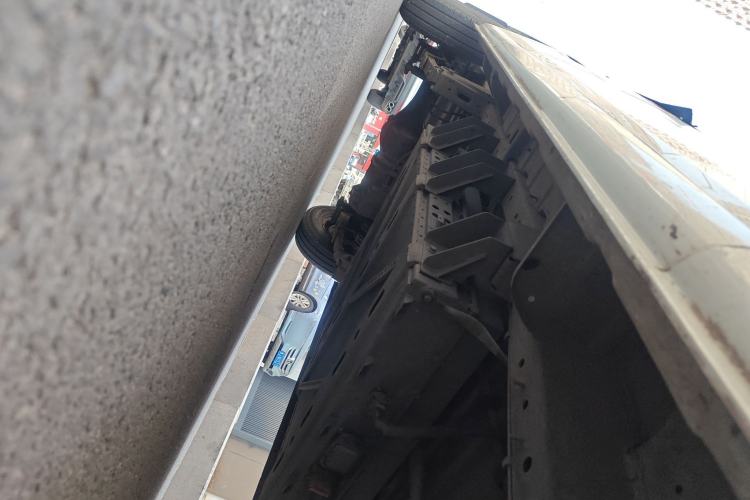 Used Dongfeng Yufeng EM27 2024 EM27L Henan Lidong 41.472 kWh Chassis Front Right