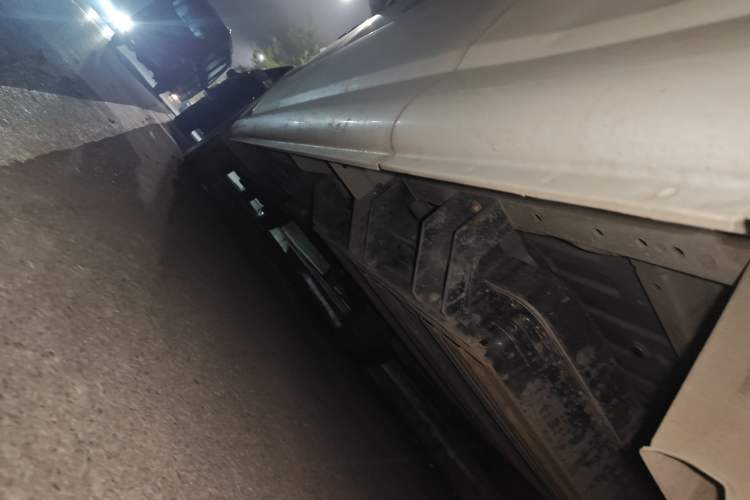 Used Dongfeng Yufeng EM27 2024 EM27L BYD CATL 41.86 kWh Chassis Rear Left
