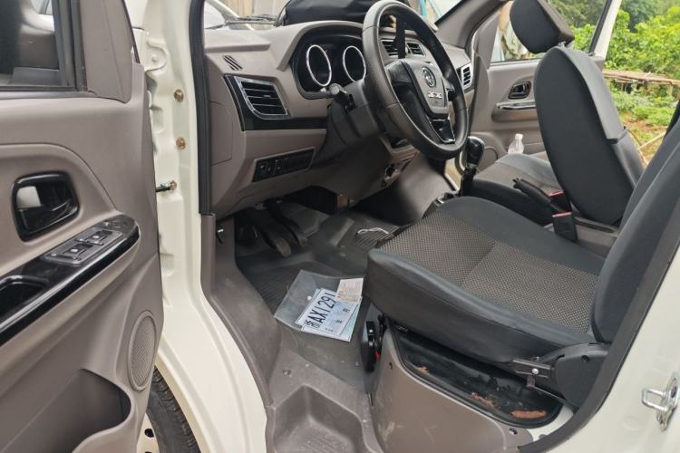 Used Dongfeng Yufeng EM27 2024 EM27 Henan Lithium Power 41.472 kWh Driver Seat