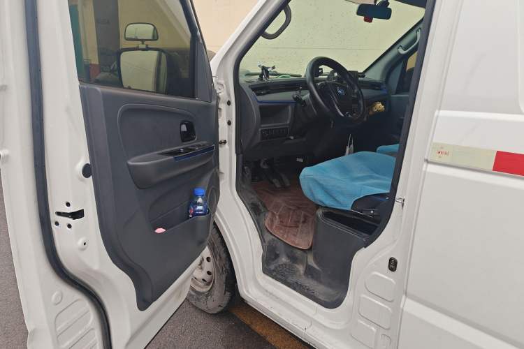 Used Dongfeng Yufeng EM27 2024 EM27L Eves Power 41.86 kWh Driver Seat