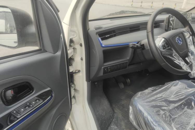 Used Dongfeng Yufeng EM27 2024 EM27L Eves Power 41.86 kWh Driver Seat