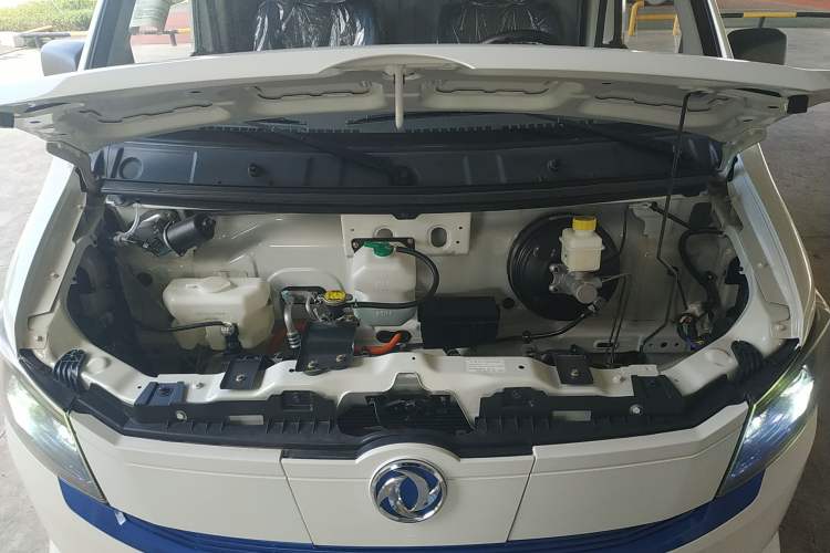 Used Dongfeng Yufeng EM27 2024 EM27L Henan Lidong 41.472 kWh Engine Bay